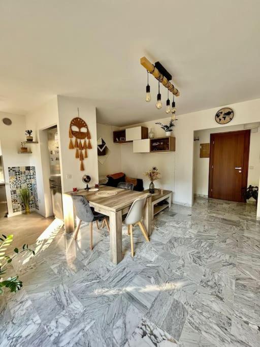Appartement Beau 2 Pieces,Terrasse, Parking Menton Centre Extérieur photo